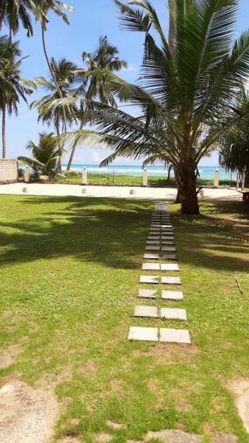 Akurala Beach Boutique Resort Luaran gambar
