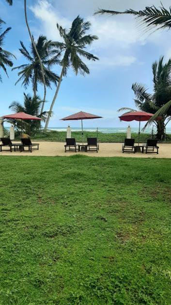 Akurala Beach Boutique Resort Luaran gambar