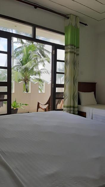 Akurala Beach Boutique Resort Luaran gambar