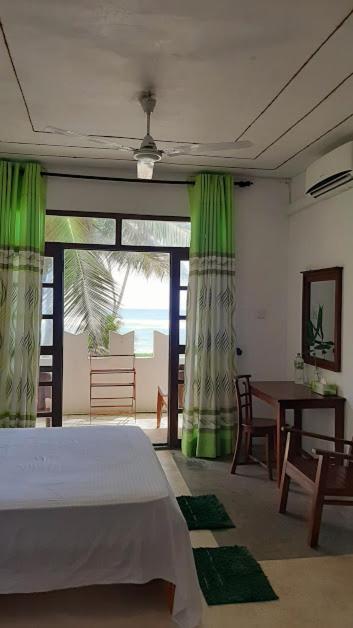 Akurala Beach Boutique Resort Luaran gambar