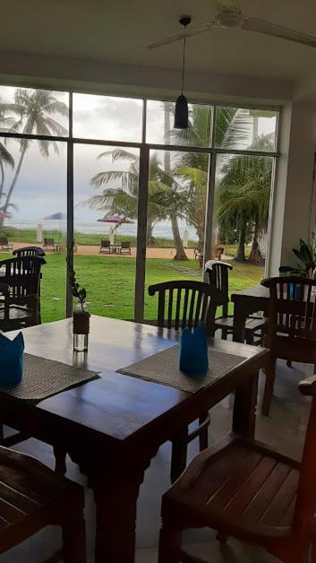 Akurala Beach Boutique Resort Luaran gambar